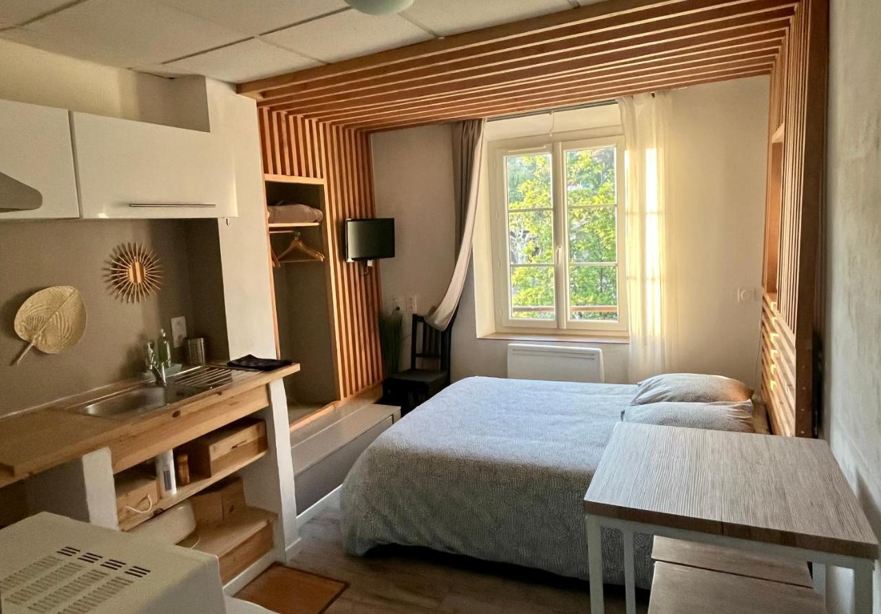 Les Glycines, Charmant Studio Au Calme Dans Batisse De Maitre Proche Du Centre Ville Parking Gratuit Digne-les-Bains Exterior foto